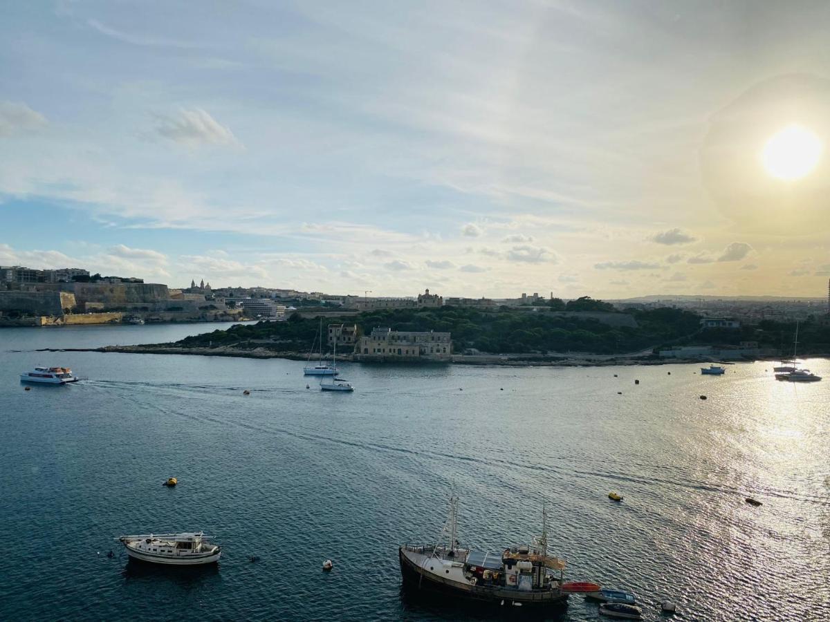 Sliema Seaview Apartment- Valletta Views - Apt 8, 49 Tigne Point Mansions エクステリア 写真
