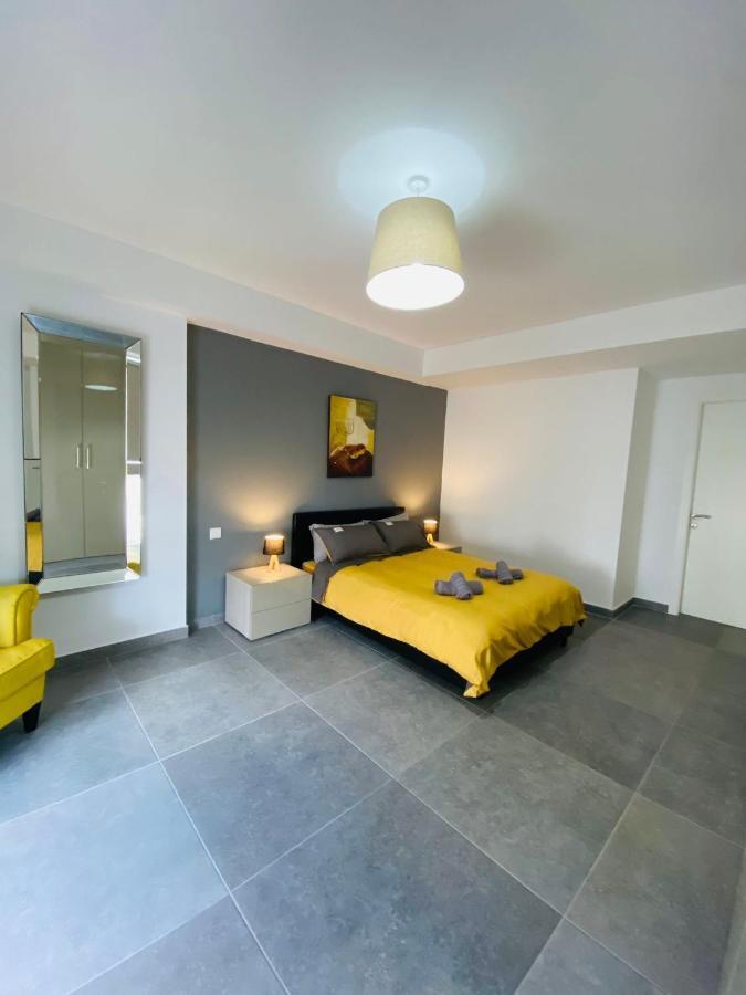 Sliema Seaview Apartment- Valletta Views - Apt 8, 49 Tigne Point Mansions エクステリア 写真